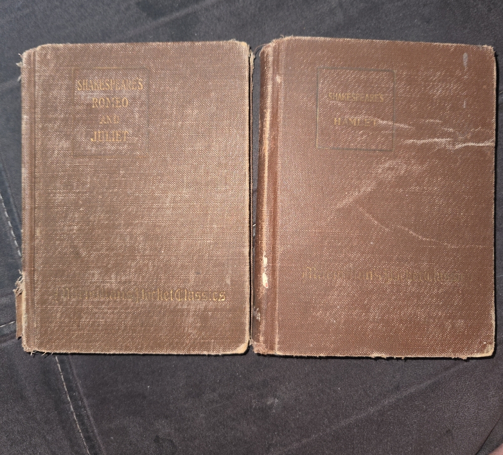 Vintage  Hardcover Books Romeo & Juliet  And HAMELET 2 BOOKS